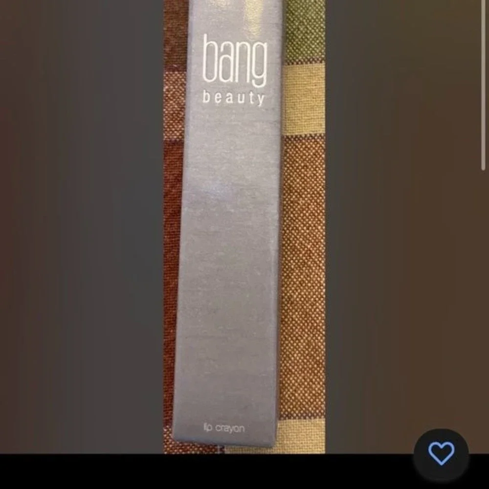 Bang Beauty Lip Crayon in Dangerous NIB